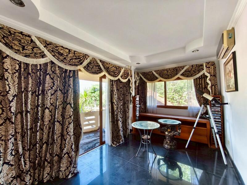 ขายด่วน!! ขายบ้านเดี่ยวสไตล์ยุโรป พร้อมผู้เช่า, Chon Buri (Pattaya), Bang Sa-re, Sattahip, Chon Buri (Pattaya), 3 Bedrooms, 247 sqm, Single Detached House For Sale, by Lookpla, 11877226 - DDproperty.com