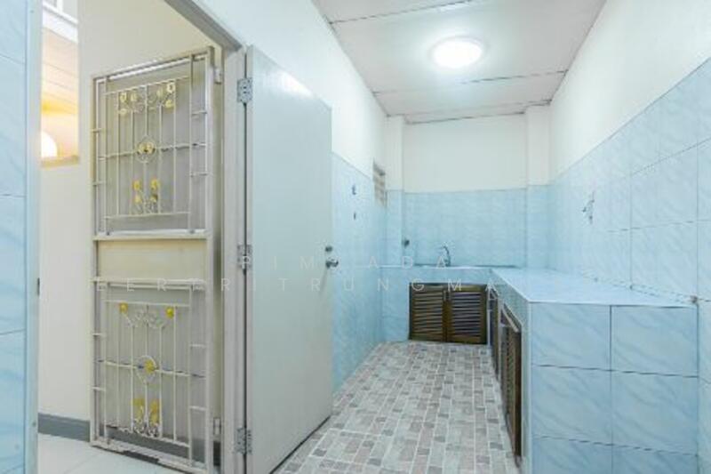 ทาวน์โฮม หมู่บ้านพิศาล 10, Bangkok, - -, Samae Dam, Bang Khun Thian, Bangkok, 3 Bedrooms, 224 sqm, Townhouse For Sale, by Pimlada Lertritrungmanee, 11877750 - DDproperty.com