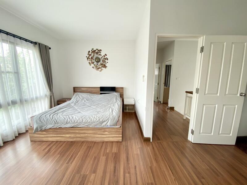 Vararom Premium City Hall, Chiang Mai, San Phi Sua, Muang Chiang Mai, Chiang Mai, 3 Bedrooms, 139 sqm, Single Detached House For Rent, by Kanphakpim Chiangmai Nice Home, 11877921 - DDproperty.com