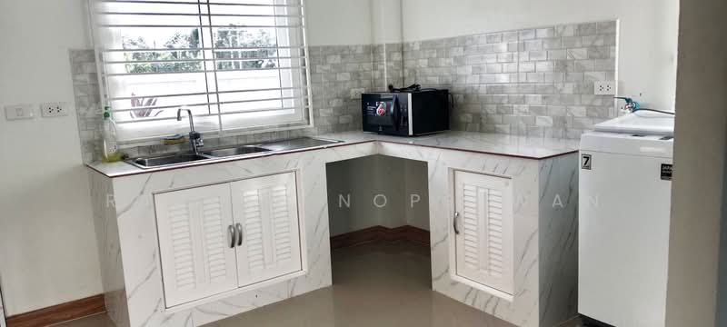 For rent: 2-storey townhouse, corner unit, location near Hat Yai Airport, 2 bedrooms, Songkhla, Khuan Lang, Hat Yai, Songkhla, 2 Bedrooms, 80 sqm, Townhouse For Rent, by Rachen Nopsuwan, 11877972 - DDproperty.com