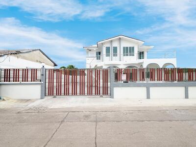 ขาย - ขายราคาพิเศษ บ้านเดี่ยว 2 ชั้น 117 ตร.ว ซ.ตลับทอง2 ขนาด 7นอน 4น้ำ บ้านหลังใหญ่ ทำเลดีมาก, สมุทรสาคร