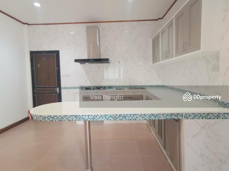 ขาย - House 2 Bedrooms for Rent and Sale with Big Garden Soi 94, ประจวบคีรีขันธ์