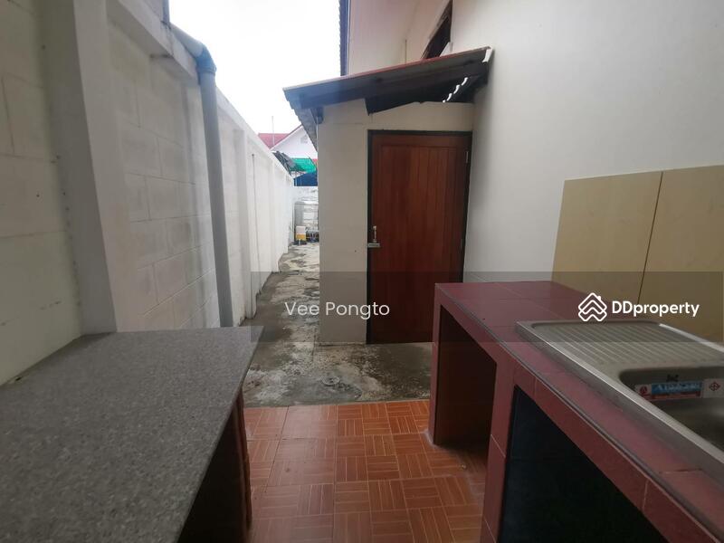 ขาย - House 2 Bedrooms for Rent and Sale with Big Garden Soi 94, ประจวบคีรีขันธ์