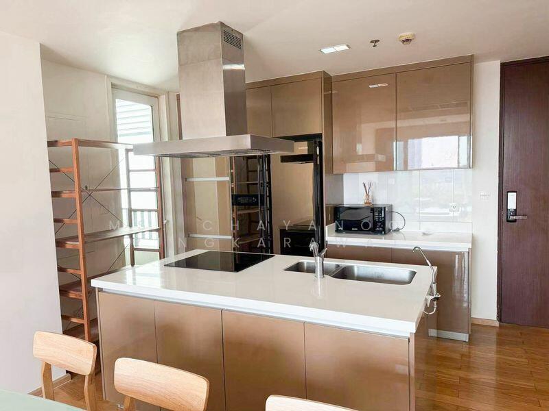 Siri At Sukhumvit, Bangkok, 902 Sukhumvit Road, Phra Kanong, Khlong Toei, Bangkok, 3 Bedrooms, 100 sqm, Condo For Rent, by Ms. Chayanoot Pingkarawat, 11879227 - DDproperty.com