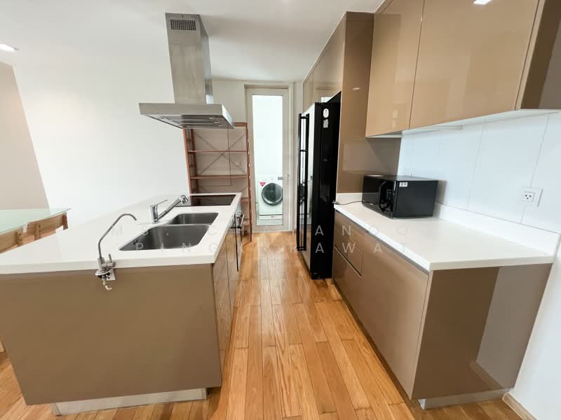 Siri At Sukhumvit, Bangkok, 902 Sukhumvit Road, Phra Kanong, Khlong Toei, Bangkok, 3 Bedrooms, 100 sqm, Condo For Rent, by Ms. Chayanoot Pingkarawat, 11879227 - DDproperty.com
