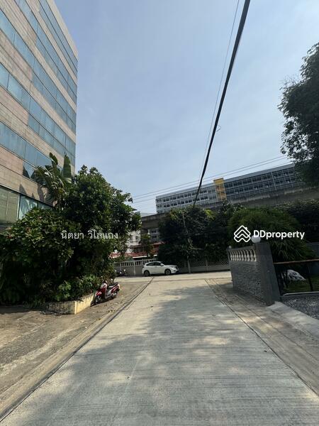 For Sale - 7 Stores Modern Style with quality material ,great location on Rama IX Motorway Express, Bangkok