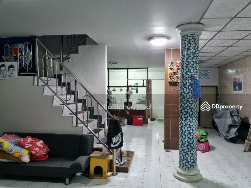 For Sale - 2-Br Townhouse near MRT Ministry of Public Health, Nonthaburi