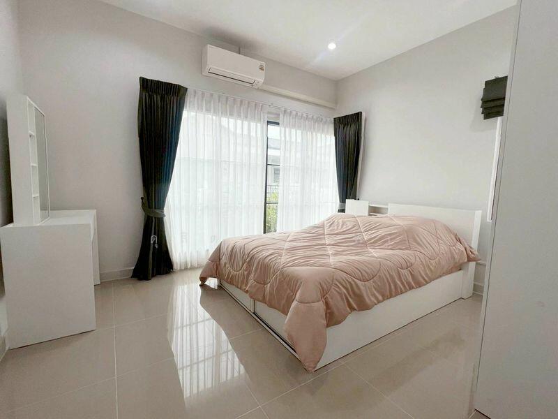 ให้เช่าบ้านแฝดใหม่ ม.น็อตติ้งฮิลล์ ปลวกแดง-วังแขยง, Rayong, Pluak Daeng, Rayong, 2 Bedrooms, 120 sqm, Single Detached House For Rent, by Dusit Saengfa, 11880441 - DDproperty.com