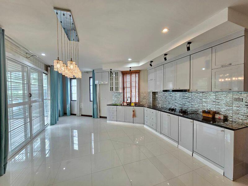 ขายบ้านเดี่ยวหลังมุม ม.อนัญญาการ์เด้นท์ฮิลล์ หนองมน บางแสน, Chon Buri (Pattaya), Saen Suk, Muang Chon Buri, Chon Buri (Pattaya), 3 Bedrooms, 240 sqm, Single Detached House For Sale, by Dusit Saengfa, 11880510 - DDproperty.com