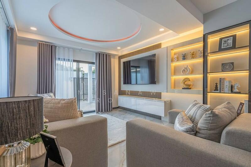 For Sale 2-storey pool villa Luxury slats with private pool, Chon Buri (Pattaya), Na Kloe, Bang Lamung (Pattaya), Chon Buri (Pattaya), 5 Bedrooms, 250 sqm, Single Detached House For Sale, by Angsanawee Phrohying, 11880942 - DDproperty.com