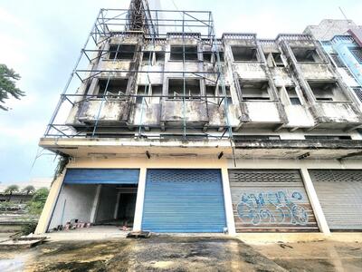 ขาย - หาไม่เจอ, นครปฐม