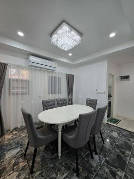 พาร์คเวย์ ชาเล่ต์ รามคำแหง 190/1, Bangkok, 1 รามคำแหง, Min Buri, Min Buri, Bangkok, 3 Bedrooms, 250 sqm, Single Detached House For Rent, by รัตนฉัตร์ ชยานันท์สิริภัค, 11881087 - DDproperty.com