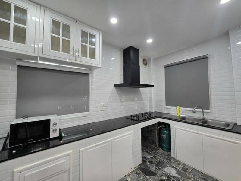 พาร์คเวย์ ชาเล่ต์ รามคำแหง 190/1, Bangkok, 1 รามคำแหง, Min Buri, Min Buri, Bangkok, 3 Bedrooms, 250 sqm, Single Detached House For Rent, by รัตนฉัตร์ ชยานันท์สิริภัค, 11881087 - DDproperty.com