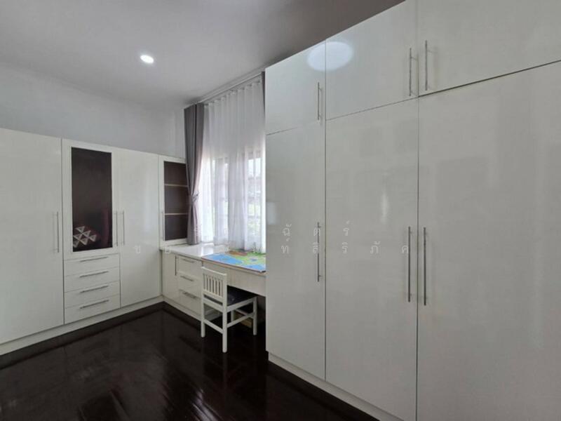 พาร์คเวย์ ชาเล่ต์ รามคำแหง 190/1, กรุงเทพ, 1 รามคำแหง, มีนบุรี, มีนบุรี, กรุงเทพ, 250 ตร.ม., บ้านเดี่ยว ให้เช่า, โดย รัตนฉัตร์ ชยานันท์สิริภัค, 11881087 - DDproperty.com