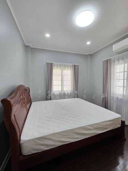 พาร์คเวย์ ชาเล่ต์ รามคำแหง 190/1, Bangkok, 1 รามคำแหง, Min Buri, Min Buri, Bangkok, 3 Bedrooms, 250 sqm, Single Detached House For Rent, by รัตนฉัตร์ ชยานันท์สิริภัค, 11881087 - DDproperty.com