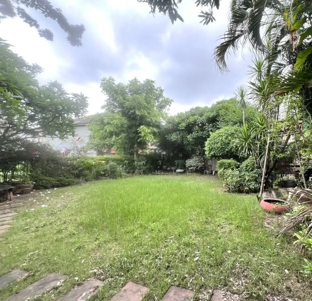 Baan Fueang Fa Happy Land, Bangkok, นวมินทร์, Khlong Chan, Bang Kapi, Bangkok, 4 Bedrooms, 350 sqm, Single Detached House For Sale, by คุณวรพรรษสร ศศิโรจน์โสภณ, 11881114 - DDproperty.com