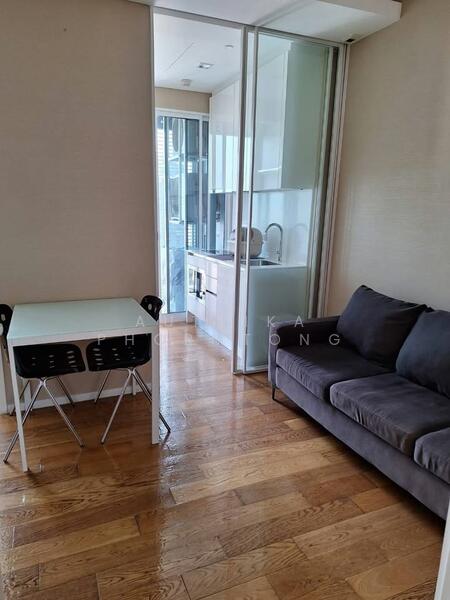 The Saint Residences Ladprao, Bangkok, 588 Vibhavadi-Rangsit Road, Jom Phon, Chatuchak, Bangkok, 1 Bedroom, 31 sqm, Condo For Rent, by Auttika Phormtong, 11881148 - DDproperty.com