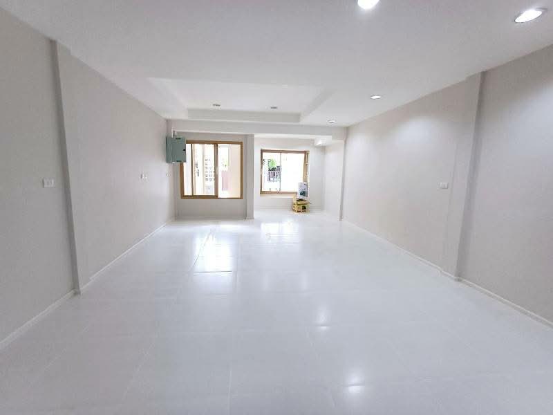 Watket, Chiang Mai, Wat Khet, Muang Chiang Mai, Chiang Mai, 2 Bedrooms, 140 sqm, Townhouse For Rent, by วุฒิภัทร มิ่งคำ, 11881370 - DDproperty.com