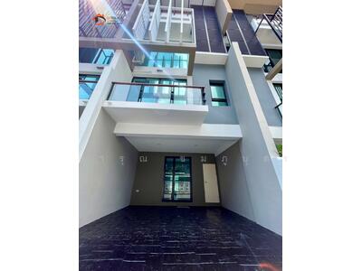 ขาย - Bless Town Sukhumvit 50 : เบล็ส ทาวน์ สุขุมวิท 50, กรุงเทพ