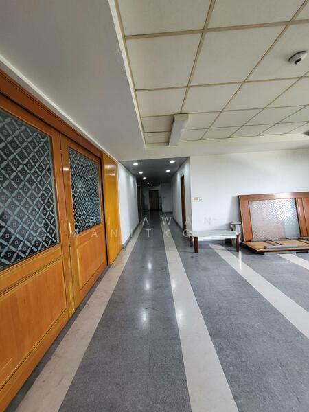 ให้เช่า - อาคารสำนักงาน 8 ชั้น + พื้นที่ 2.4 ไร่, กรุงเทพ