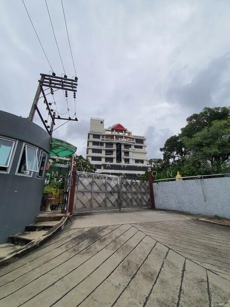 ให้เช่า - อาคารสำนักงาน 8 ชั้น + พื้นที่ 2.4 ไร่, กรุงเทพ