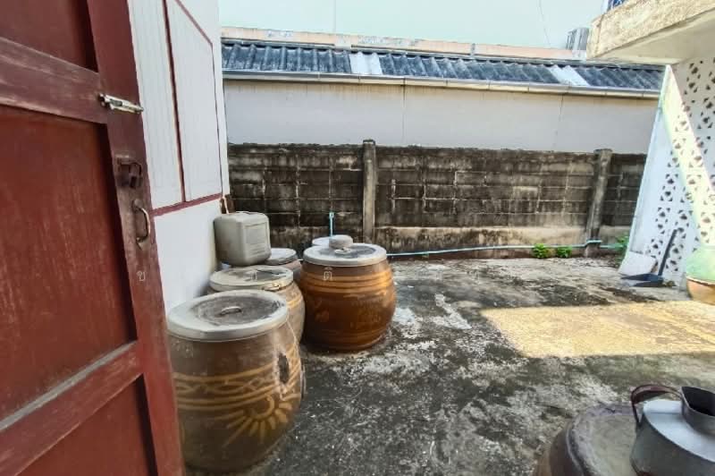 ที่ดินพร้อมบ้าน ซอยลาดพร้าว 69 (ซอยทำเนียม), Bangkok, ลาดพร้าว, Wang Thonglang, Wang Thonglang, Bangkok, 2 Bedrooms, 175 sqm, Single Detached House For Sale, by ชนะชาติ นนท์ตา, 11883088 - DDproperty.com