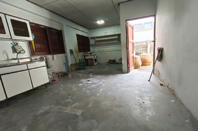 ที่ดินพร้อมบ้าน ซอยลาดพร้าว 69 (ซอยทำเนียม), Bangkok, ลาดพร้าว, Wang Thonglang, Wang Thonglang, Bangkok, 2 Bedrooms, 175 sqm, Single Detached House For Sale, by ชนะชาติ นนท์ตา, 11883088 - DDproperty.com