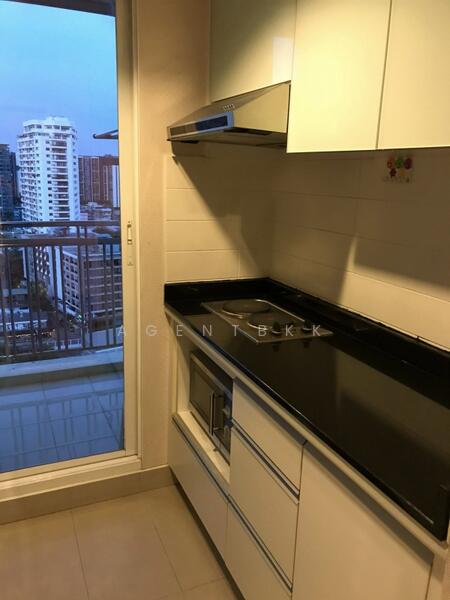 Lumpini Suite Pinklao, Bangkok, 1 Somdet Phra Pin Klao Rd, Bang Yi Khan, Bang Phlat, Bangkok, 1 Bedroom, 35 sqm, Condo For Rent, by Agentbkk, 11883336 - DDproperty.com