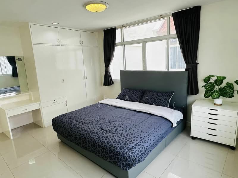 townhome sukhumvit 31, Bangkok, สุขุมวิท 31, Khlongtoei Nua, Watthana, Bangkok, 5 Bedrooms, 400 sqm, Townhouse For Rent, by TREBA - Ratthanatorn (Jenny), 11883390 - DDproperty.com