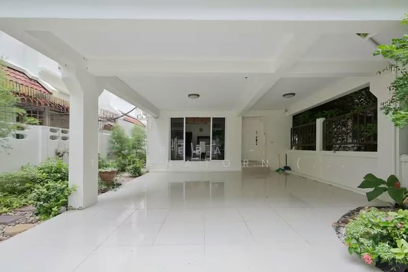 townhome sukhumvit 31, Bangkok, สุขุมวิท 31, Khlongtoei Nua, Watthana, Bangkok, 5 Bedrooms, 400 sqm, Townhouse For Rent, by TREBA - Ratthanatorn (Jenny), 11883390 - DDproperty.com