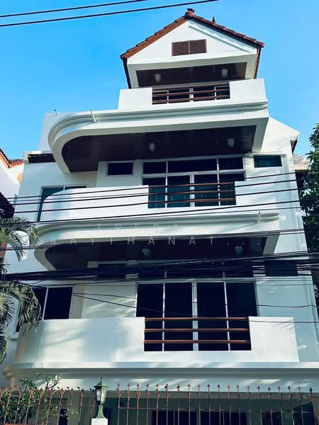 townhome sukhumvit 31, Bangkok, สุขุมวิท 31, Khlongtoei Nua, Watthana, Bangkok, 5 Bedrooms, 400 sqm, Townhouse For Rent, by TREBA - Ratthanatorn (Jenny), 11883390 - DDproperty.com
