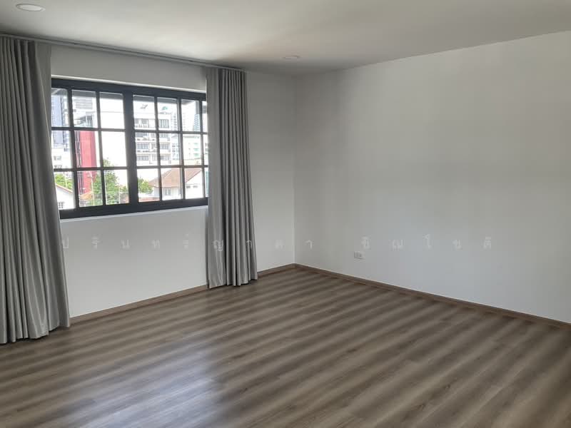 Townhome Ekkamai 12, Bangkok, Khlong Tan Nua, Watthana, Bangkok, 4 Bedrooms, 350 sqm, Townhouse For Rent, by ปรินทร์ญาดา ชิณโชติ, 11883822 - DDproperty.com