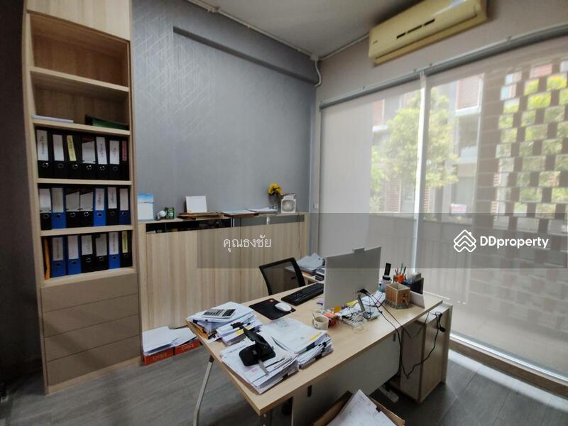 For Sale - Siamese Blossom @ Fashion, Bangkok