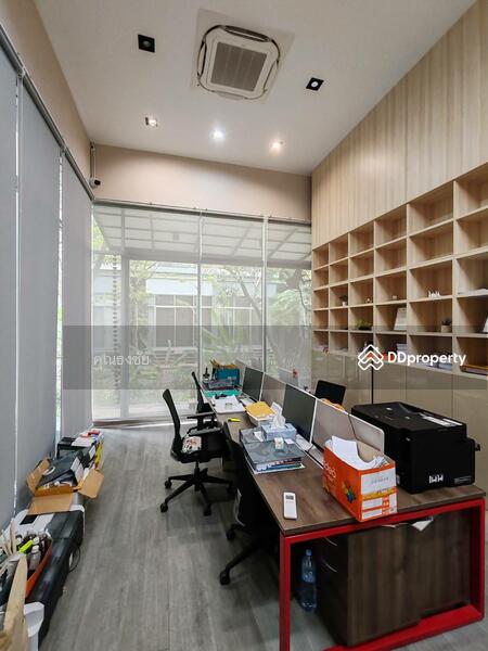 For Sale - Siamese Blossom @ Fashion, Bangkok