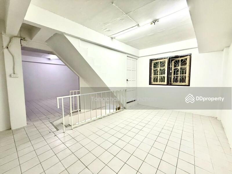 For Rent - Commercial building for rent, Nakniwat, Lat Phrao, Bangkok