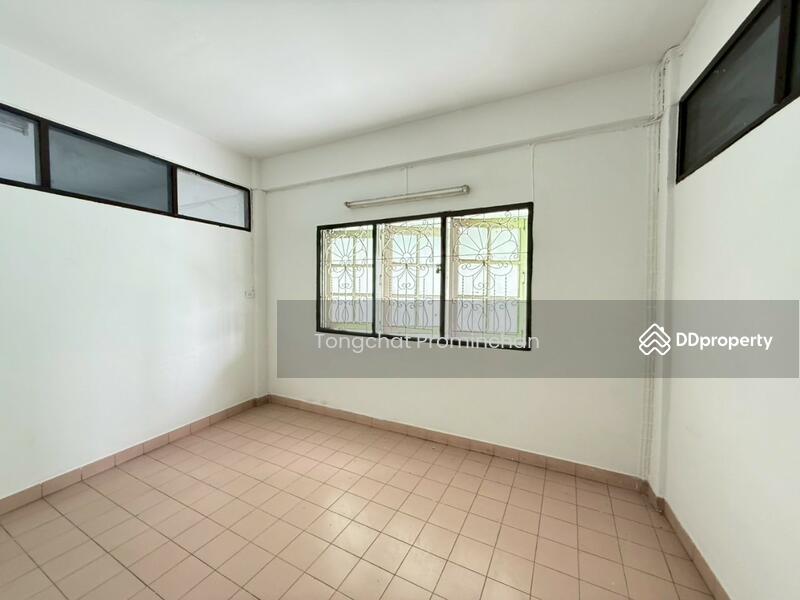 For Rent - Commercial building for rent, Nakniwat, Lat Phrao, Bangkok