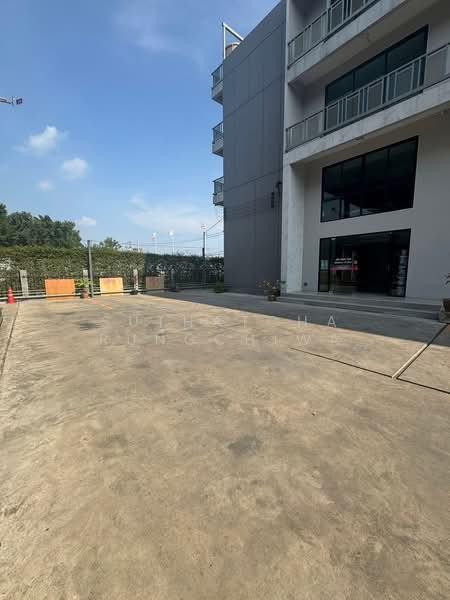 RUNGTHAVORN COMPANY LIMITED, Bangkok, 55/1 ถนนกรุงเทพกรีฑา, Khlong Song Ton Nun, Lat Krabang, Bangkok, , 200 sqm, Business For Rent, by Suthatcha Rungchiwa, 11886353 - DDproperty.com