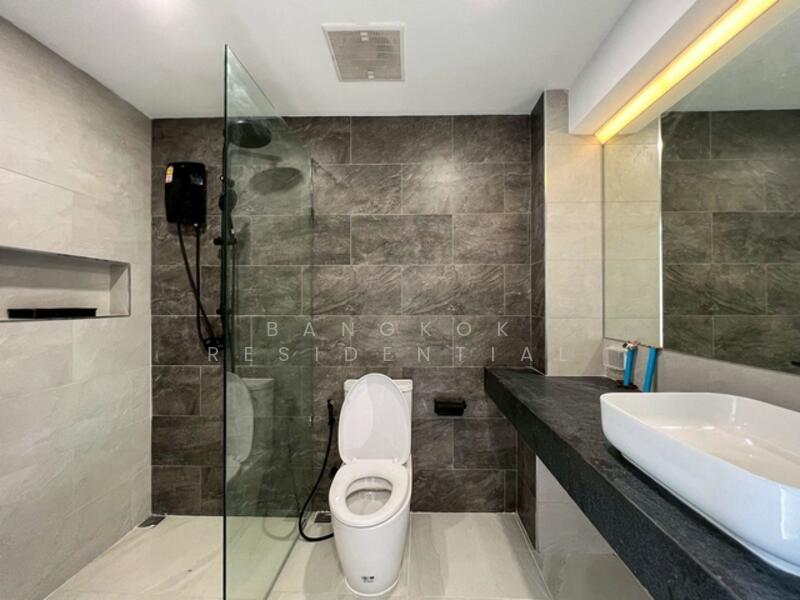 Townhouse, Bangkok, Ekkamai 22, Khlong Tan Nua, Watthana, Bangkok, 4 Bedrooms, 210 sqm, Townhouse For Rent, by Bangkok Residential, 11887811 - DDproperty.com
