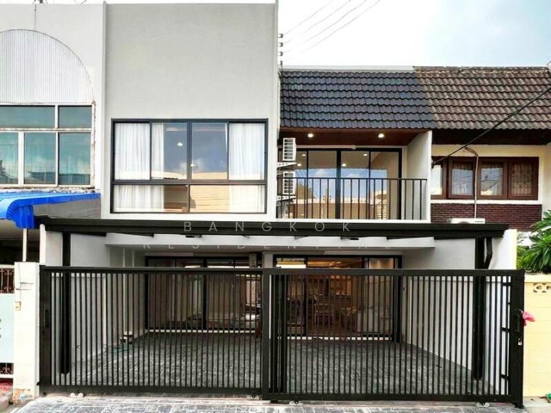 Townhouse, Bangkok, Ekkamai 22, Khlong Tan Nua, Watthana, Bangkok, 4 Bedrooms, 210 sqm, Townhouse For Rent, by Bangkok Residential, 11887811 - DDproperty.com