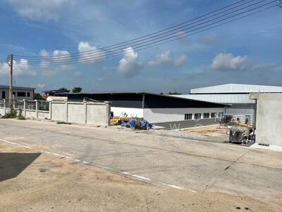 ขาย - ขายที่ดิน พร้อมสิ่งปลูกสร้างที่ดินขนาด 5ไร่ (พื้นที่สีม่วงลาย) บ่อวิน ศรีราชา จังหวัดชลบุรี, ชลบุรี