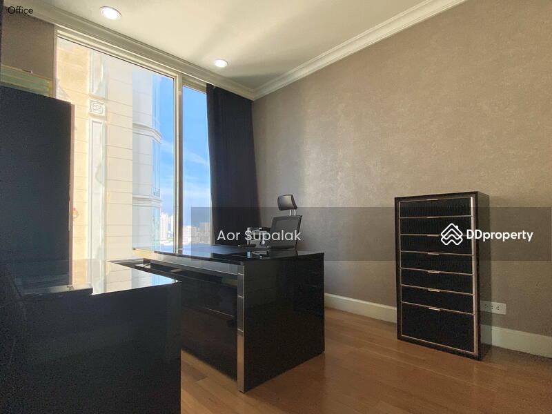 ให้เช่า - Royce Private Residences : รอย์ช ไพรเวท เรสซิเดนซ์ส, กรุงเทพ