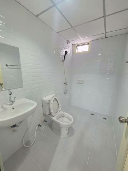 Baan Sukhothai Ramkhamhaeng, Bangkok, Ramkamhang, Hua Mak, Bang Kapi, Bangkok, 2 Bedrooms, 60 sqm, Condo For Rent, by Ulaiwan Boonsiri, 11888619 - DDproperty.com