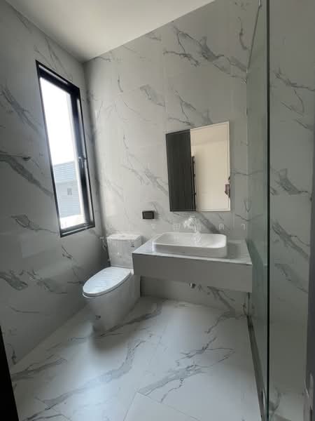 The Master Ekkamai-Sukhonthasawat : เดอะ มาสเตอร์ เอกมัย-สุคนธสวัสดิ์, กรุงเทพ, ลาดพร้าว, ลาดพร้าว, กรุงเทพ, 328 ตร.ม., บ้านเดี่ยว ให้เช่า, โดย ปรินทร์ญาดา ชิณโชติ, 11888754 - DDproperty.com