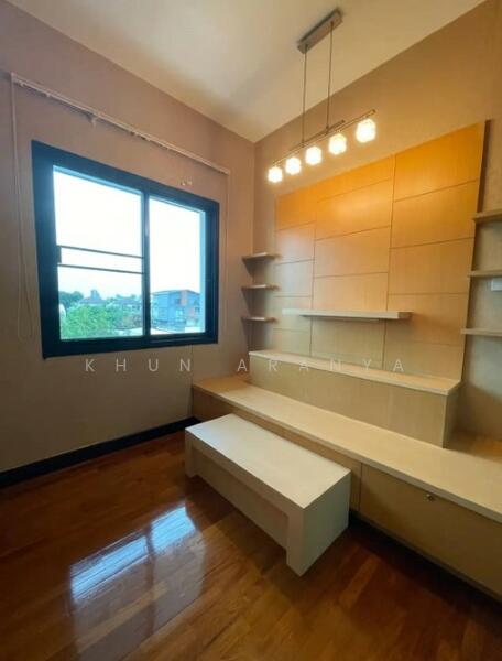 ไม่ทราบชื่อ, Bangkok, Din Daeng, Din Daeng, Bangkok, 7 Bedrooms, 450 sqm, Single Detached House For Rent, by Khun Aranya, 11888770 - DDproperty.com