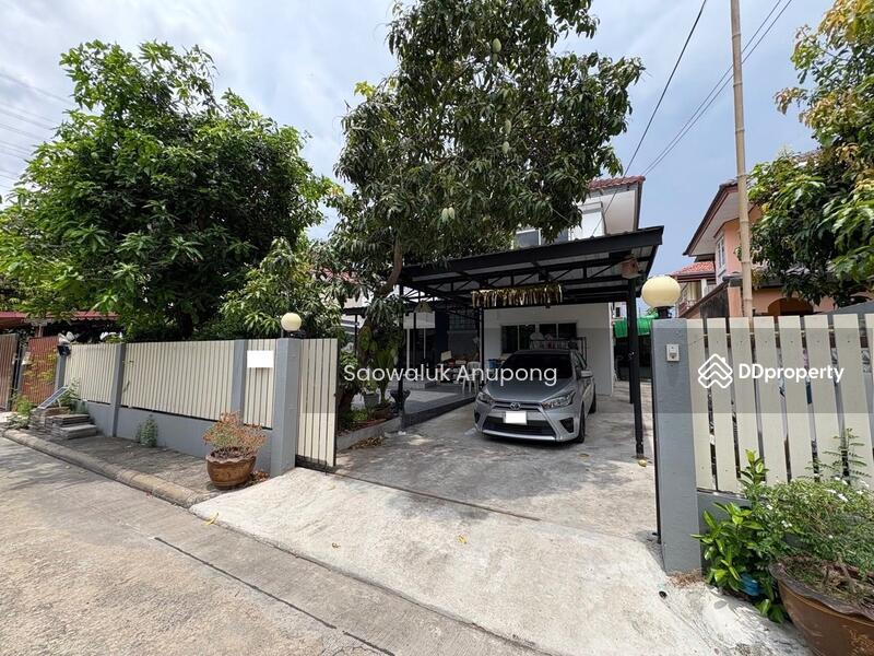For Sale - Lake Garden Villa, Bangkok