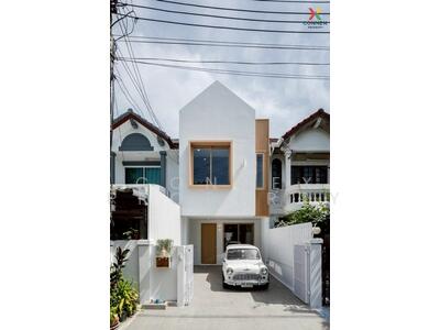 ขาย - มณียา Maneeya, กรุงเทพ