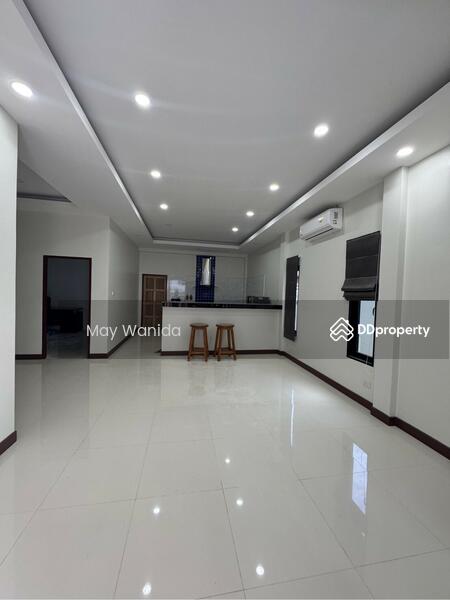 ให้เช่า - 2-Bedroom Modern House in Chalong, Near Robinson Chalong, ภูเก็ต