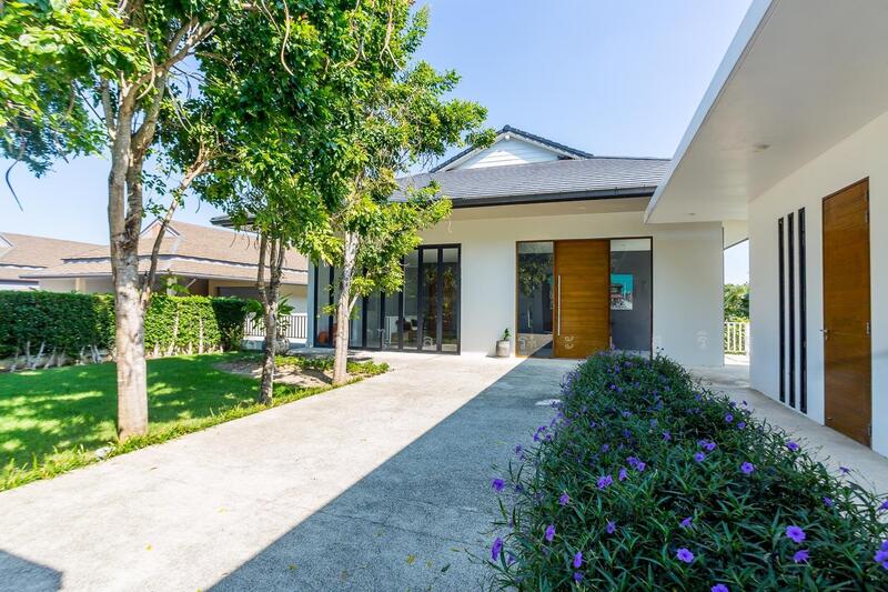 Palm Hills Golf Club and Residence : ปาล์ม ฮิลส์ กอล์ฟ คลับ แอนด์ เรสซิเดนซ์, เพชรบุรี, 1444 Phet Kasem Rd, ชะอำ, ชะอำ, เพชรบุรี, 400 ตร.ม., วิลล่า ขาย, โดย สุมาลี วิไลประเสริฐ, 11889397 - DDproperty.com