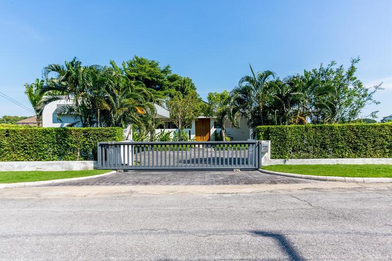 Palm Hills Golf Club and Residence : ปาล์ม ฮิลส์ กอล์ฟ คลับ แอนด์ เรสซิเดนซ์, เพชรบุรี, 1444 Phet Kasem Rd, ชะอำ, ชะอำ, เพชรบุรี, 400 ตร.ม., วิลล่า ขาย, โดย สุมาลี วิไลประเสริฐ, 11889397 - DDproperty.com