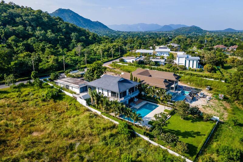 Palm Hills Golf Club and Residence, Phetchaburi, 1444 Phet Kasem Rd, Cha-am, Cha-Am, Phetchaburi, 5 Bedrooms, 400 sqm, Villa For Sale, by สุมาลี วิไลประเสริฐ, 11889397 - DDproperty.com